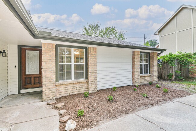 Building Photo - 11523 Early Mist Ct