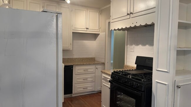 Building Photo - 2714 29th St