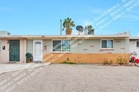 Building Photo - Adorable 2 bedroom Town Home with Bonus Room