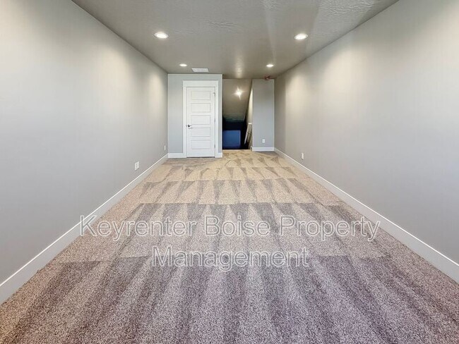 Building Photo - 4379 E Wedge St