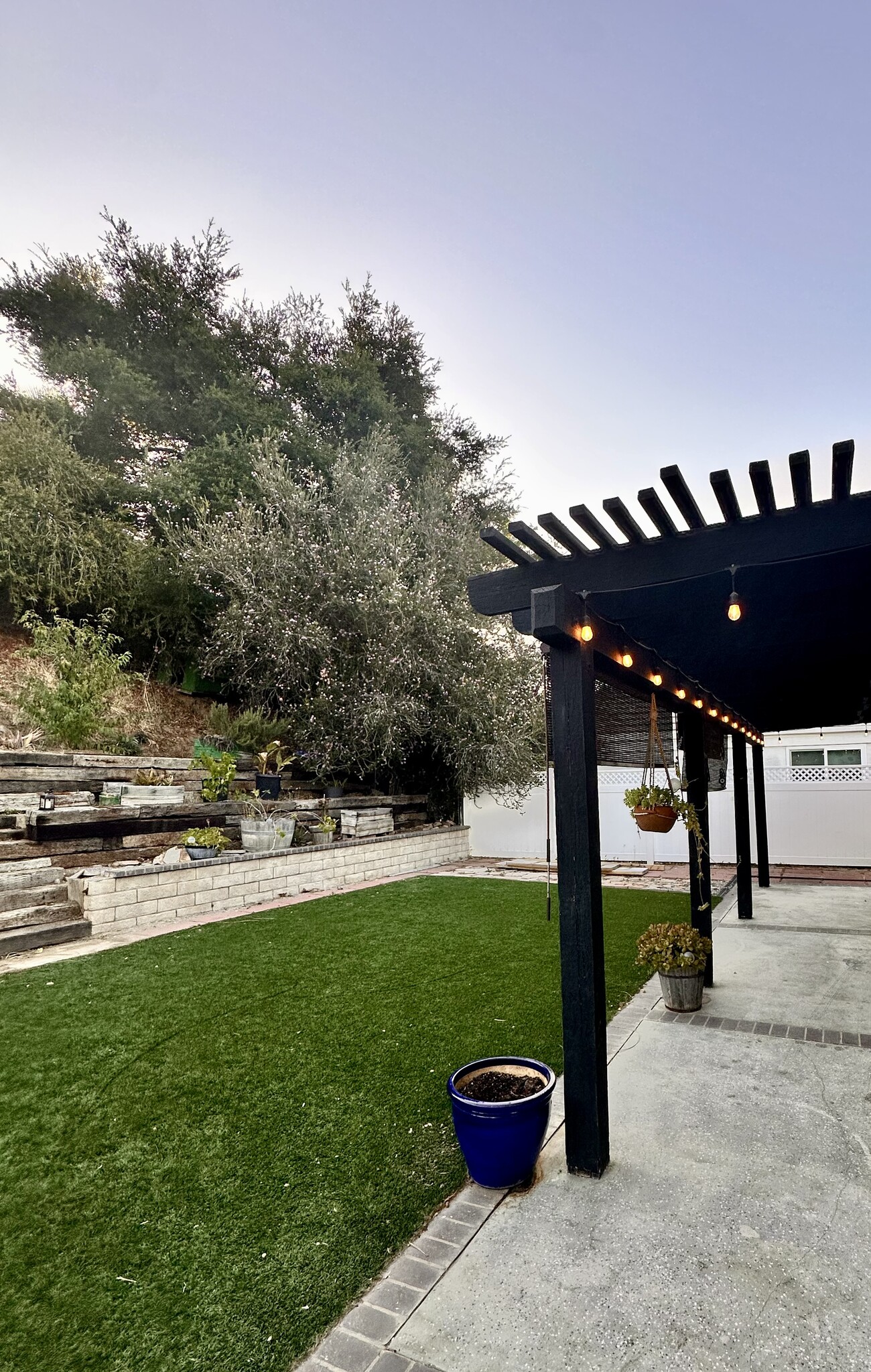 Building Photo - 23257 Joaquin Ridge Dr