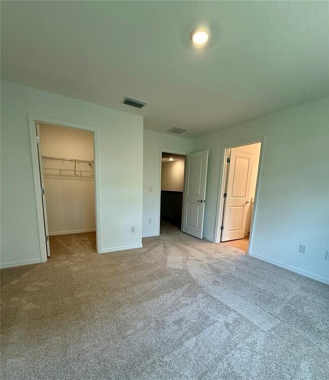 Building Photo - 15132 Cuzcorro Ct