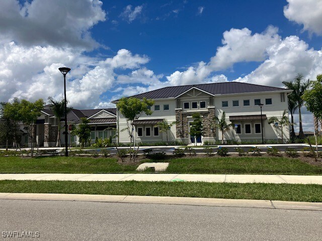 Building Photo - 13924 Hunter Oak Dr