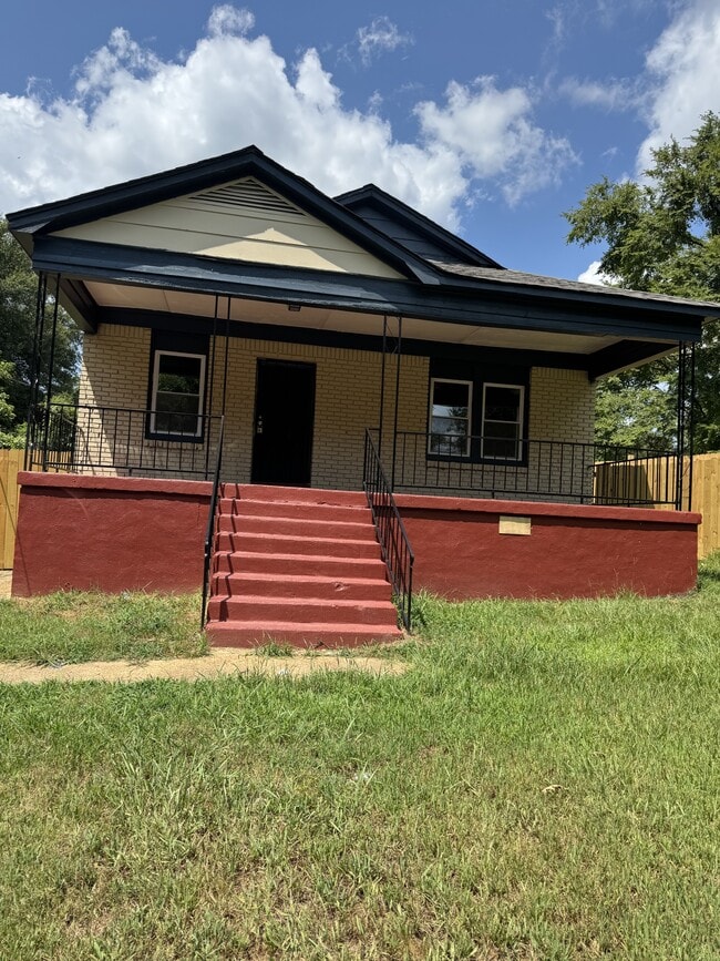 Building Photo - 444 Honduras Dr
