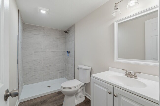 Building Photo - 2827 Shiloh Cir