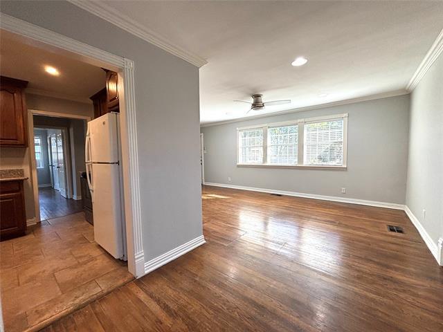 Building Photo - 3933 Park Ln