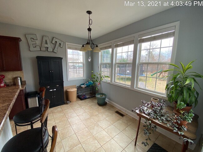 Building Photo - 118 Bolder Drive