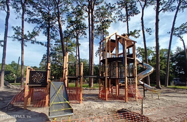 Building Photo - 3806 Burnett Park Rd