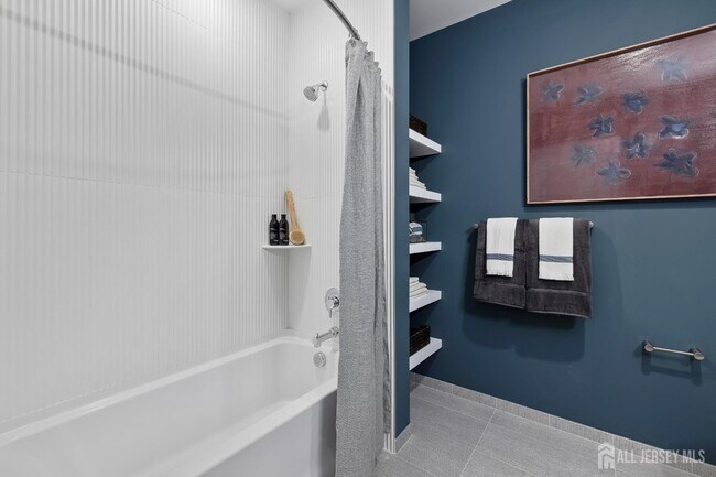 Building Photo - 2000 Schindler Dr