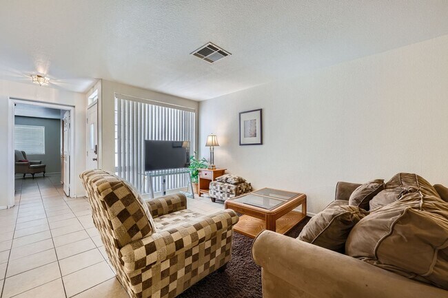 Building Photo - Fully Furnished 2 Bed/2 Bath Condo in Northwest Las Vegas!