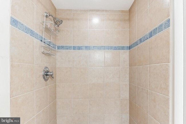 Building Photo - 2530 Vivaldi Ln