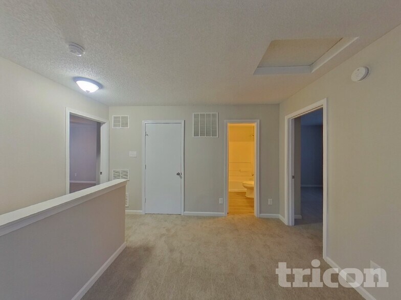 Building Photo - 12341 Stowe Acres Dr