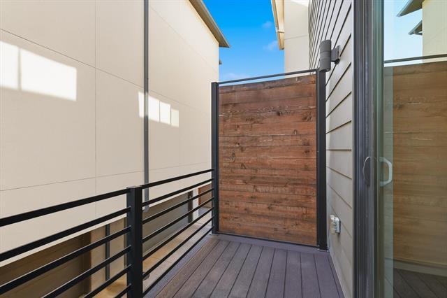 Building Photo - 2111 Bennett Ave