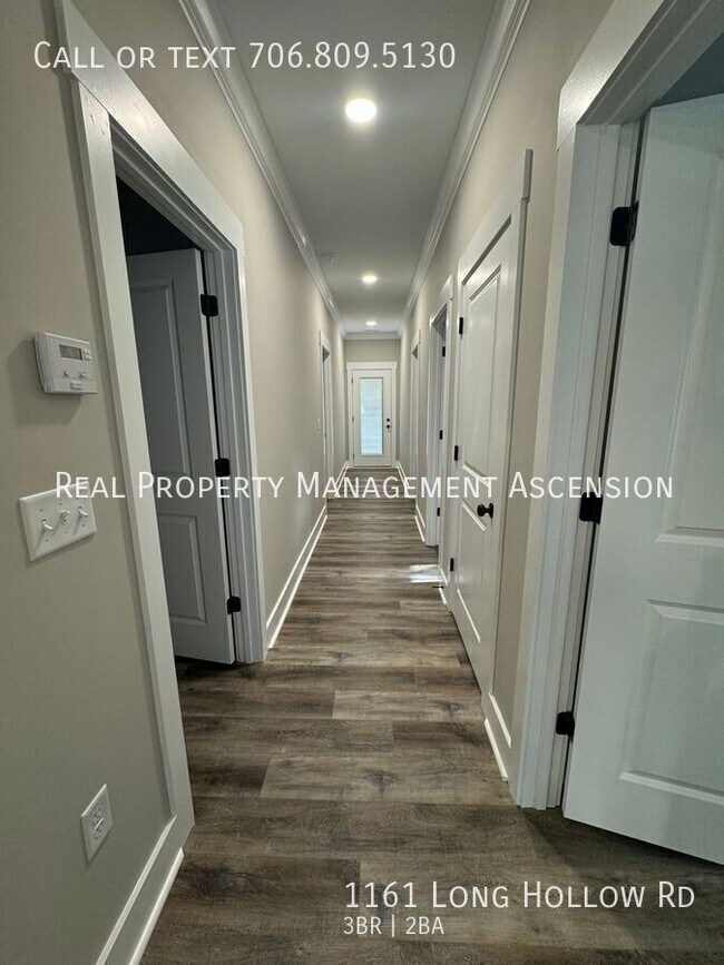 Building Photo - 1161 Long Hollow Rd