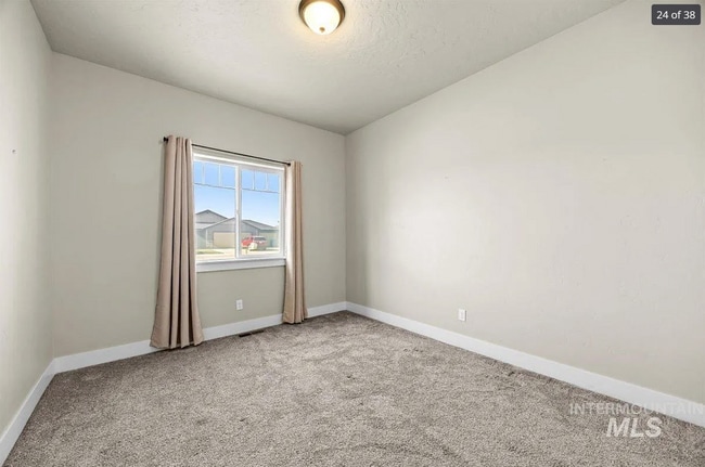 Building Photo - 337 Orchid Ave