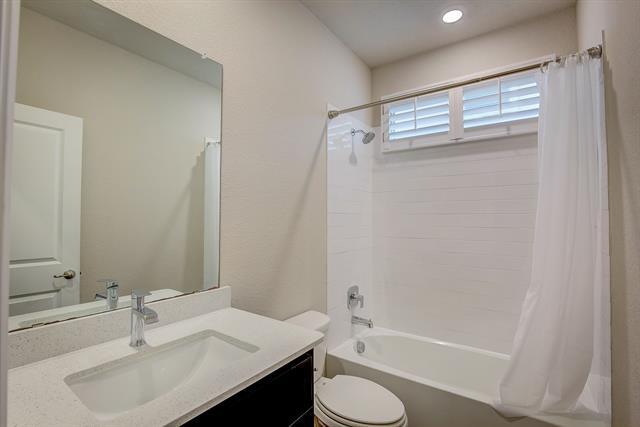 Building Photo - 2316 Tattler Trl