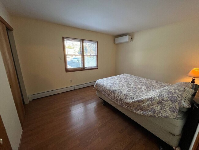 Building Photo - 503 Canal Rd