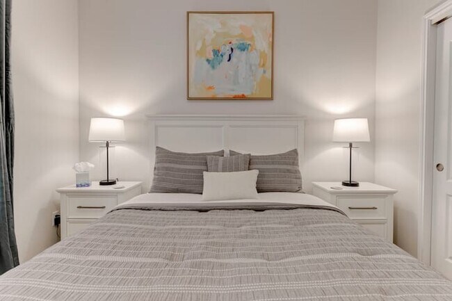 Building Photo - 3703 McCleland Crk Trl