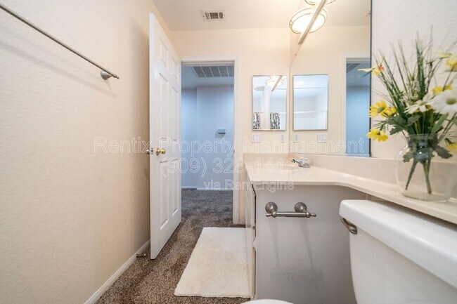 Building Photo - 3655 Shandin Dr
