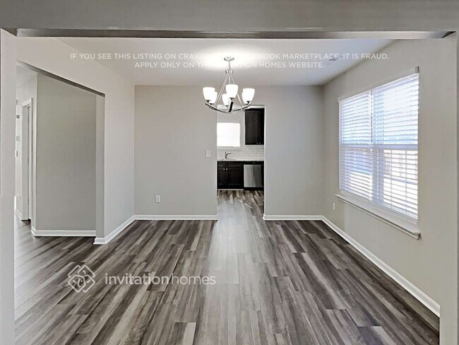 Building Photo - 5000 Mesa Ct