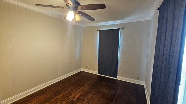 Building Photo - 4405 Alice St