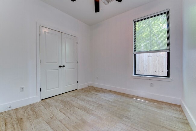 Building Photo - 5121 Southwind St