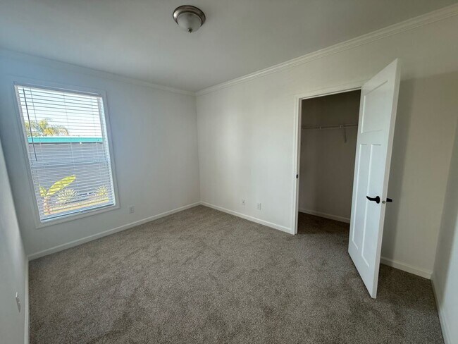 Building Photo - 486 Driftwood Dr