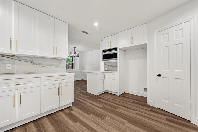 Building Photo - 15618 Banty Falls Ct