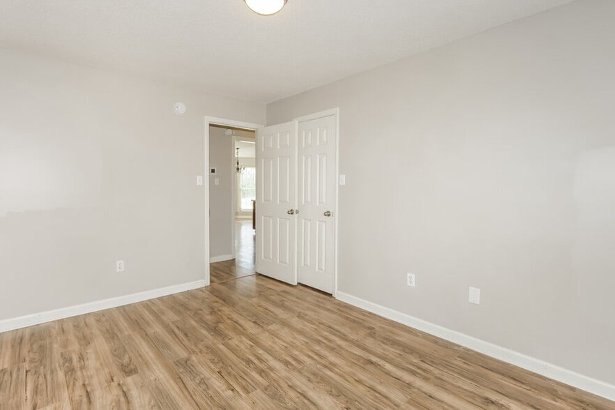 Building Photo - 751 Northwood West Cove