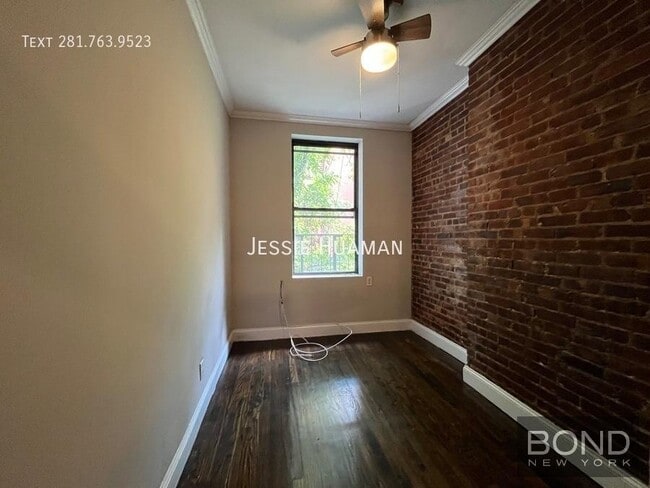 Building Photo - 724 Tenth Avenue