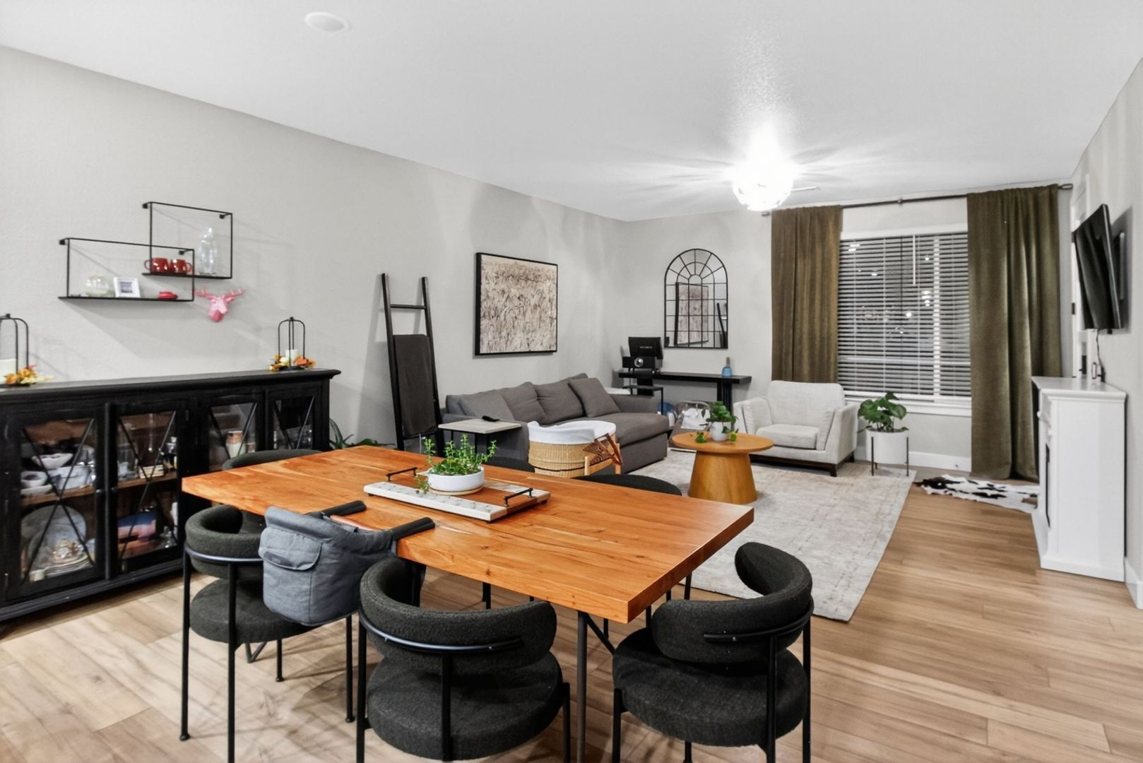 Building Photo - 16370 Alzere Pl