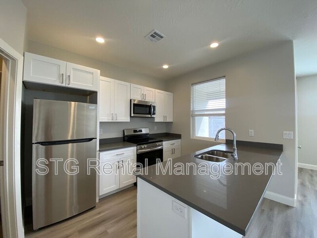 Building Photo - 4381 W 1200 S