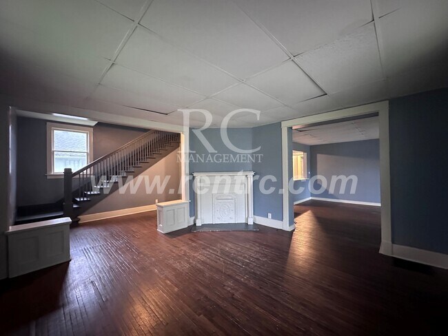 Building Photo - 1101 Chandler-