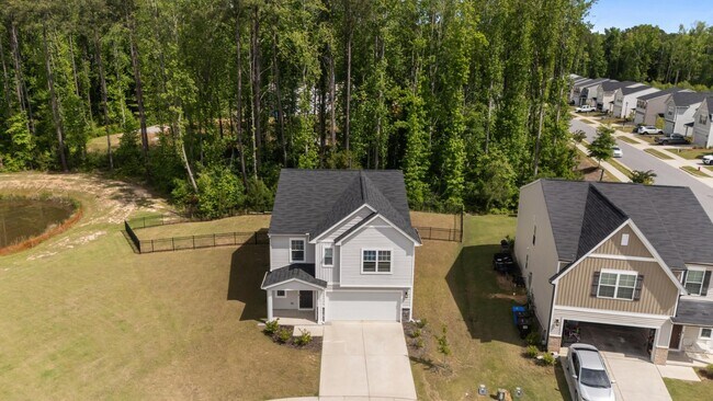 Building Photo - 205 Abercorn Wy