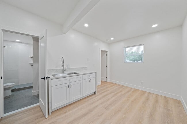 Building Photo - Affordable Housing San Diego This is an attached ADU 1 bed /1 bath Gorgeous Home w Laundry + A/C