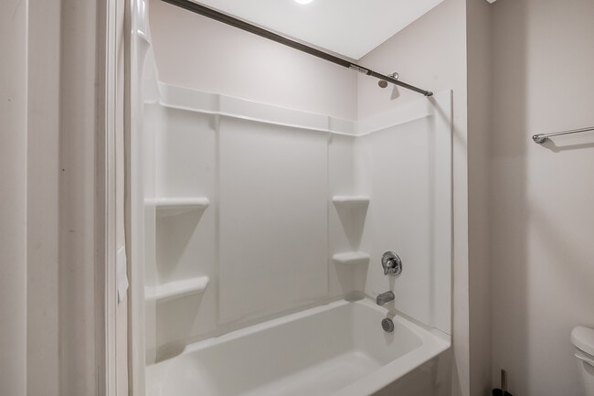 Building Photo - 182 Water Wheel Rd