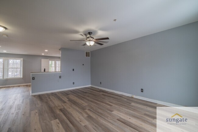 Building Photo - 113 Brightwater Dr