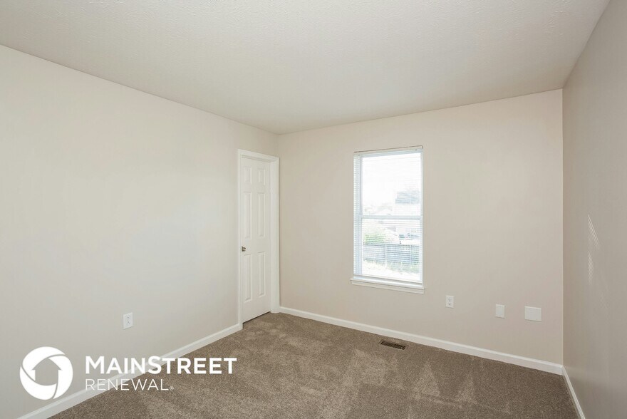 Building Photo - 2321 Connecticut Cir