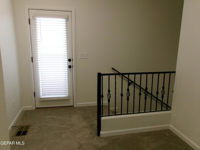 Building Photo - 1060 Hoppas Ct