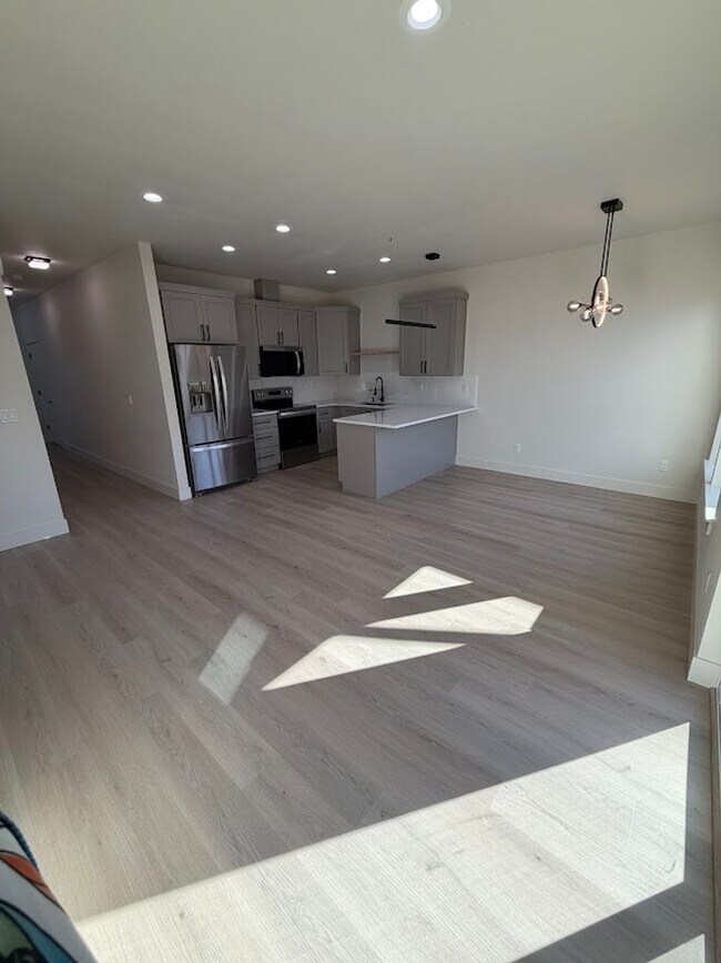 Building Photo - Elvira Place