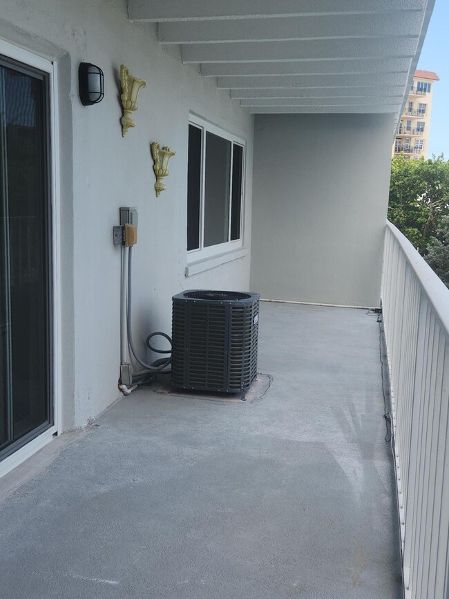 Building Photo - 3500 S Ocean Blvd
