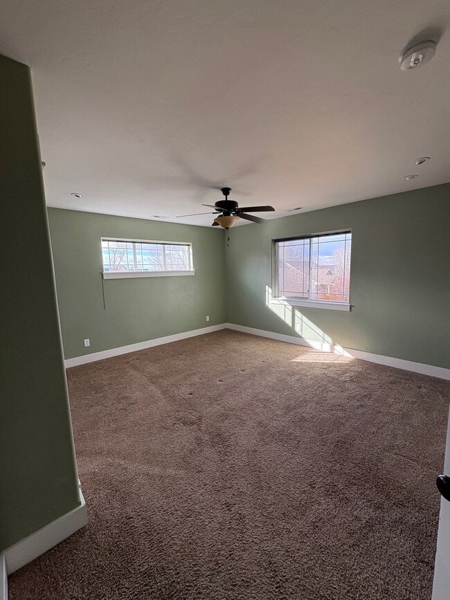 Building Photo - Spacious 4BR in Meadow Creek – Fenced Yard, Bonus Room, Near Trails - Southside of Bozeman!