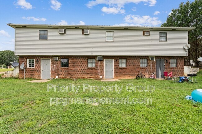 Building Photo - 218 Lovelace Rd