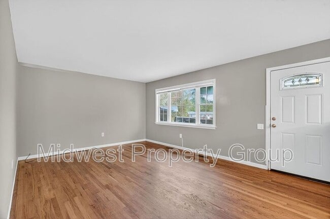 Building Photo - 4 Saratoga Ct