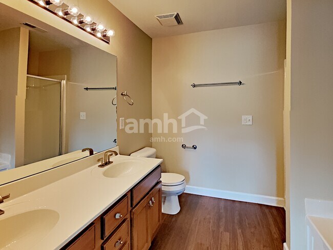 Building Photo - 982 Acadia Ct