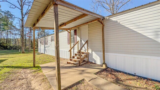 Building Photo - 1202 US-190