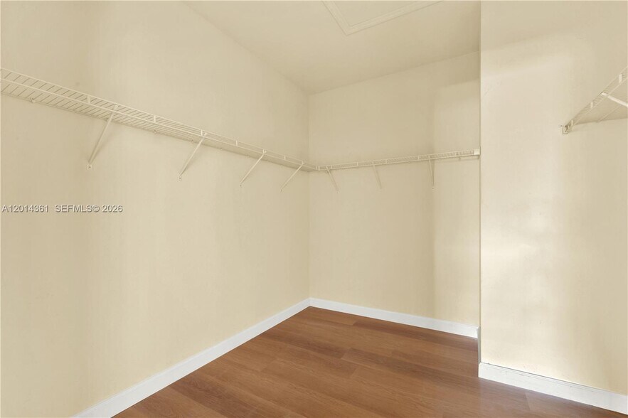 Building Photo - 11924 SW 155th Ct