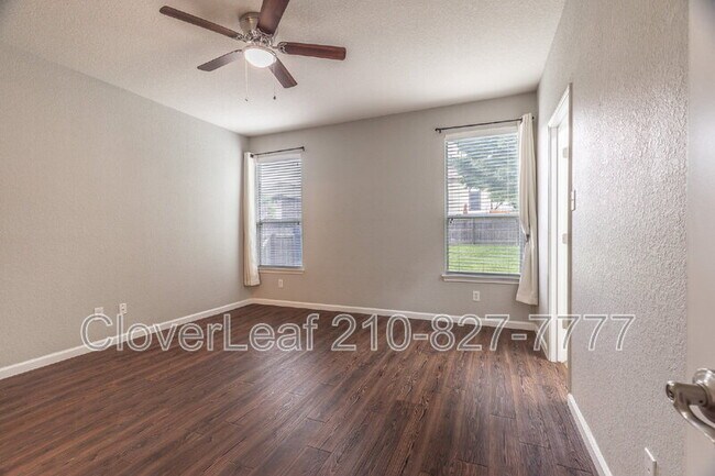 Building Photo - 6211 Big Bend Cove