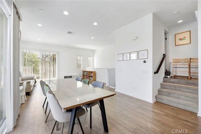 Building Photo - 711 Brooklyn Dr