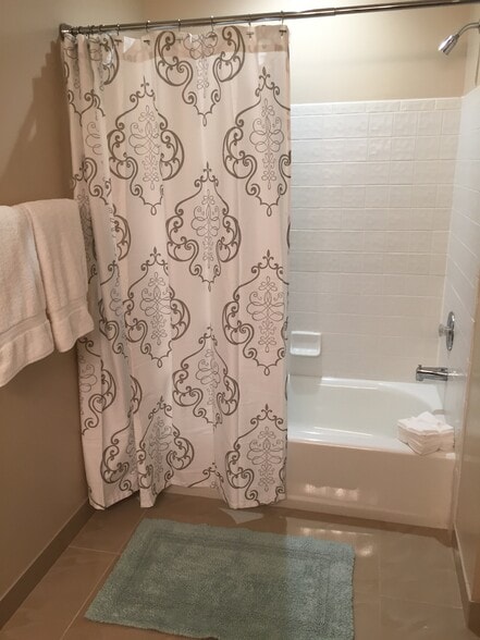 Master Bathroom 1 - 5035 Harmony Circle